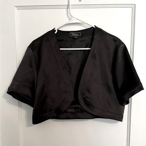 Collection Dressbarn Black Satin Shrug, size XL